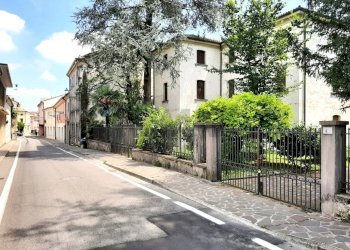 Edificio all\'aperto - Villa Via Capovilla
 
43, Pieve di Soligo - photo 1