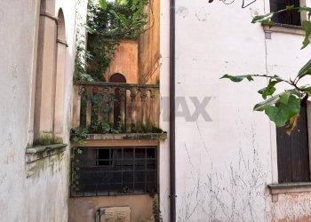 Edificio all\'aperto - Villa Via Capovilla
 
43, Pieve di Soligo - photo 9