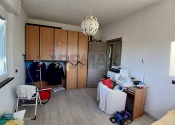 Camera / camera da letto - Villa Via Motte
 
12/A, Sesto Calende - foto 27