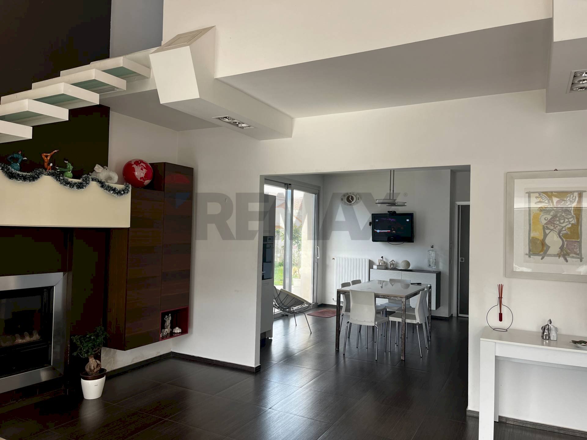 Sala da pranzo - Villa Via Aldo Moro
 
66, Ragusa - photo 3