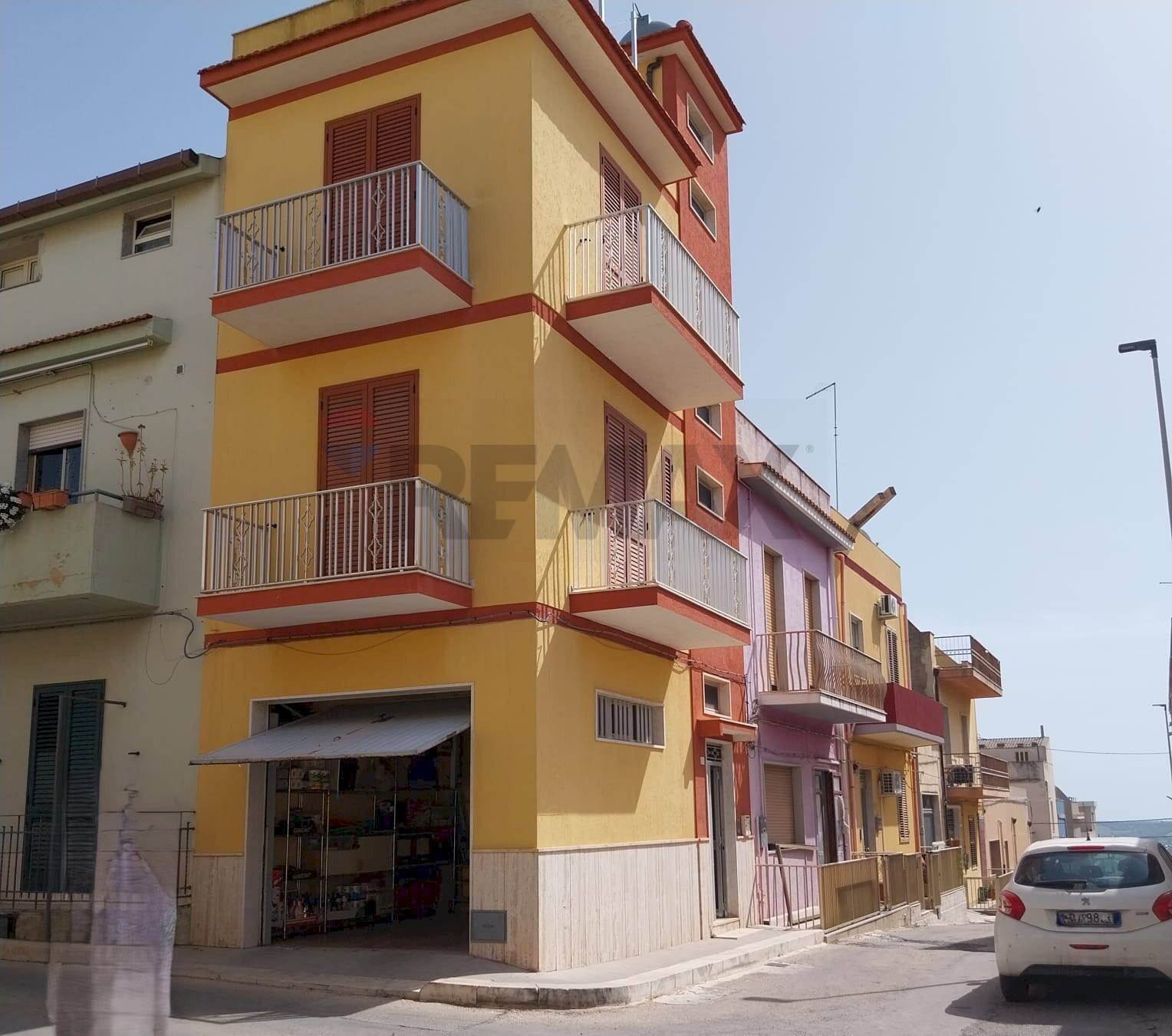 Edificio all\'aperto - Casa indipendente via Buozzi
 
23, Ispica - foto 1