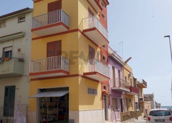 Edificio all\'aperto - Casa indipendente via Buozzi
 
23, Ispica - foto 1