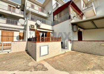 Edificio all\'aperto - Trilocale Via Terrasini
 
15, Ragusa - foto 11