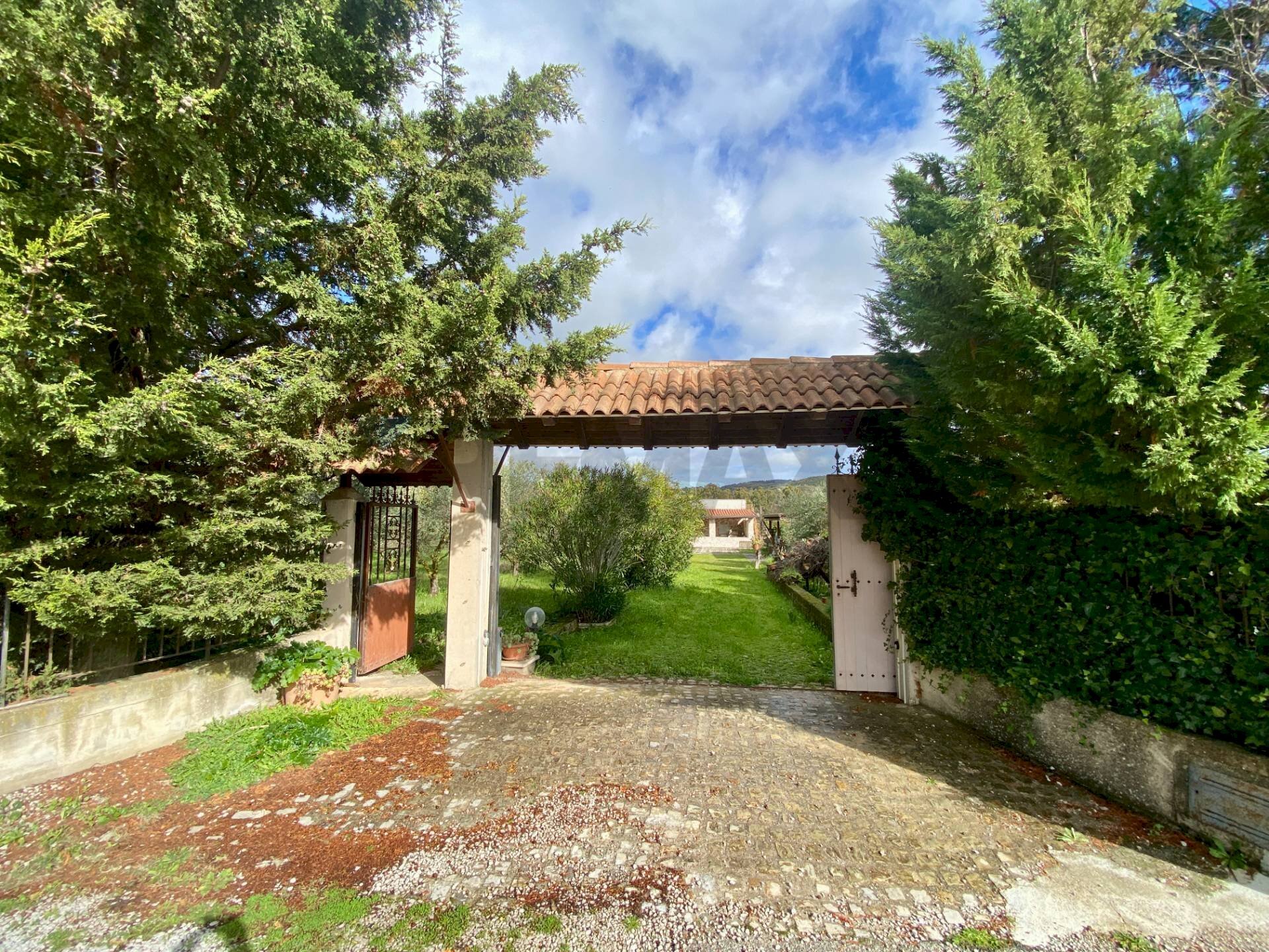 Casa all\'aperto - Villa viale santa caterina
 
26, Piana degli Albanesi - foto 1