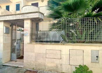 Edificio all\'aperto - Villa a Schiera Via Padre Bernardo Lo Palco
 
78, Latiano - foto 2