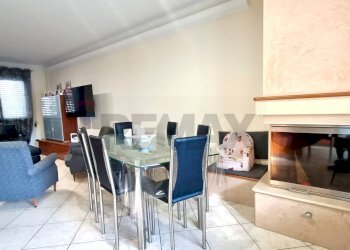 Sala da pranzo - Villa a Schiera Via Padre Bernardo Lo Palco
 
78, Latiano - foto 8