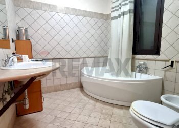 Bagno - Villa a Schiera Via Padre Bernardo Lo Palco
 
78, Latiano - foto 20