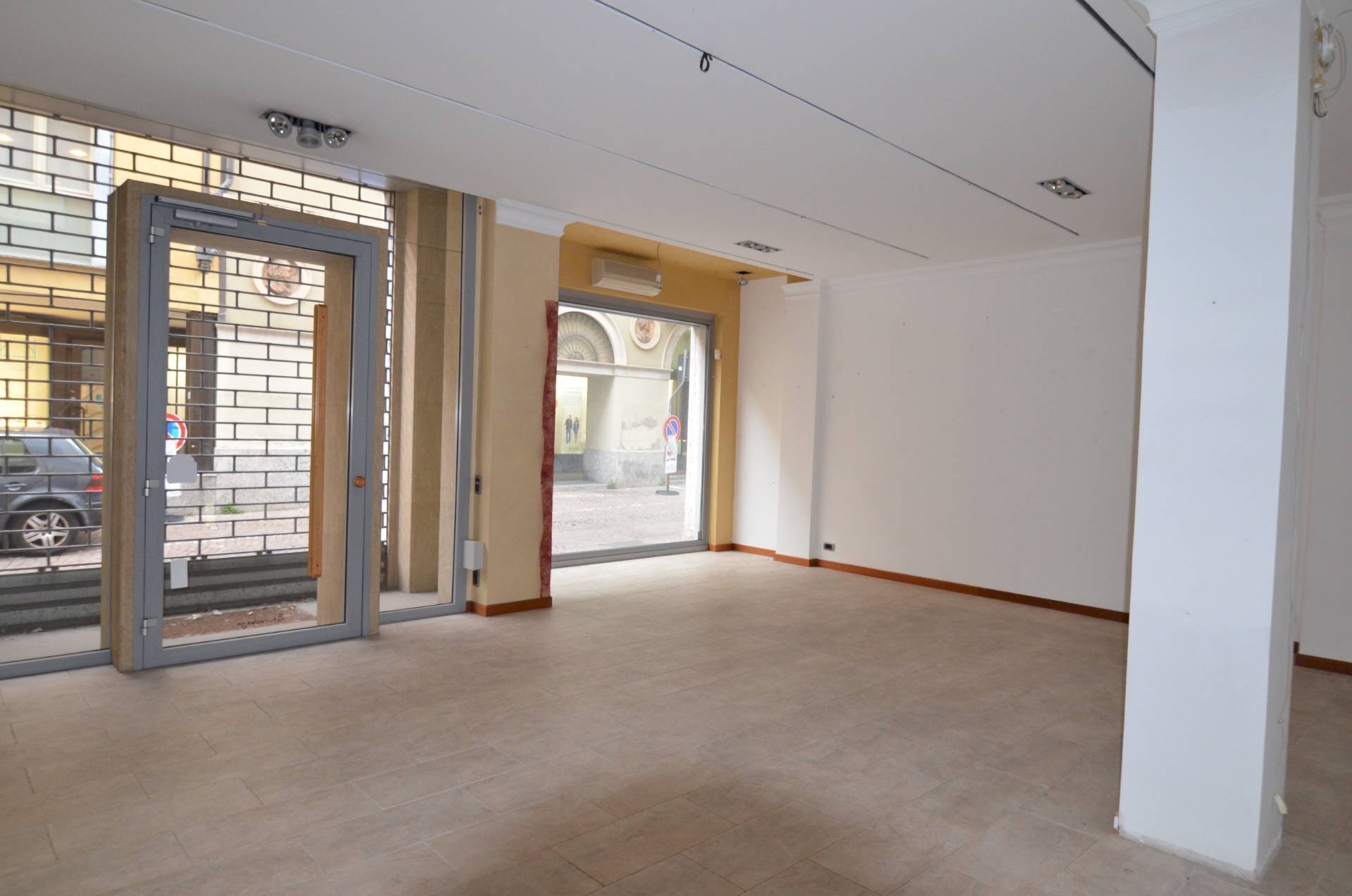 Foto 1 - Locale Commerciale VIA F.LLI CAIROLI
 
22, Lecco - foto 1