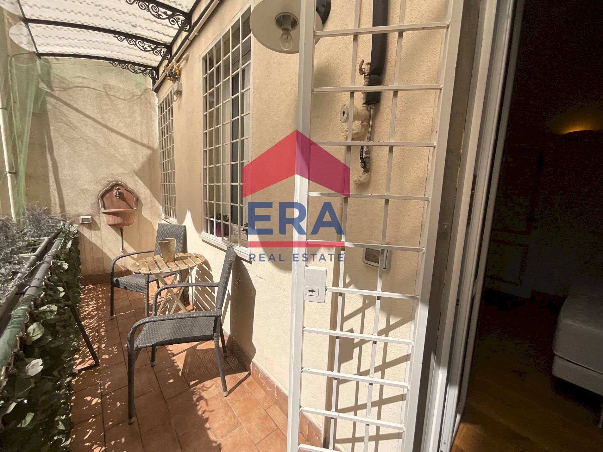 Balcone - Bilocale Salita Dei Borgia
 
4, Roma - foto 3
