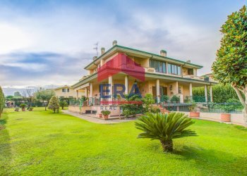 Esterna - Villa Via Tito Poggi
15, Roma - foto 1