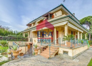 Esterna - Villa Via Tito Poggi
15, Roma - foto 4