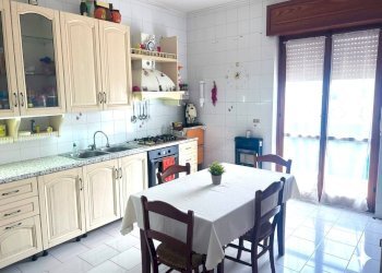 Foto 1 - Trilocale Via S. Rosa
 
10, Qualiano - foto 1