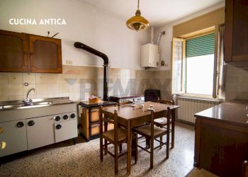 Cucina - Quadrilocale DELLA MENGONA, Roccastrada - foto 1