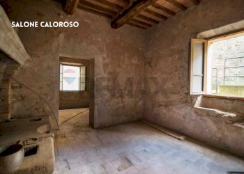 SALA CON CAMINO - Appartamento VIA ROMA
 
37, Roccastrada - foto 1