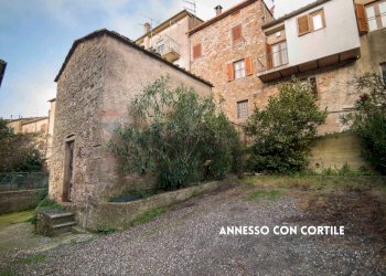 ANNESSO CON CORTILE - Appartamento VIA ROMA
 
37, Roccastrada - foto 3