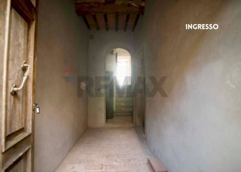 Hall / corridoio - Appartamento VIA ROMA
 
37, Roccastrada - foto 8