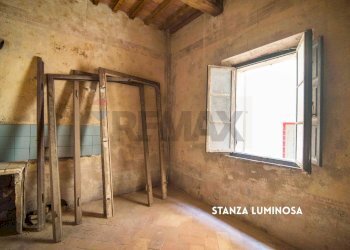 STANZA LUMINOSA - Appartamento VIA ROMA
 
37, Roccastrada - foto 15