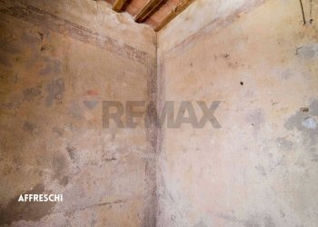 AFFRESCHI - Appartamento VIA ROMA
 
37, Roccastrada - foto 16