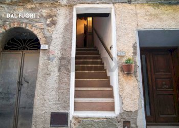 INGRESSO - Casa indipendente VIA IV NOVEMBRE
 
27, Roccastrada - foto 3