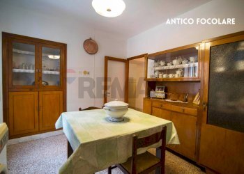 Sala da pranzo - Casa indipendente VIA IV NOVEMBRE
 
27, Roccastrada - foto 7