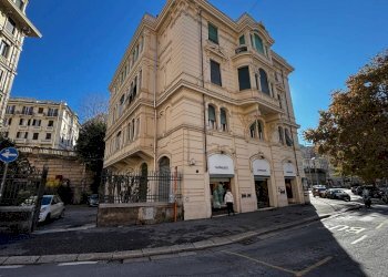 Zona - Shop Genova (neighborhood Foce) - photo 3