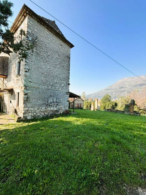 Facciata - Rustico via Capodacqua, Spigno Saturnia - foto 2