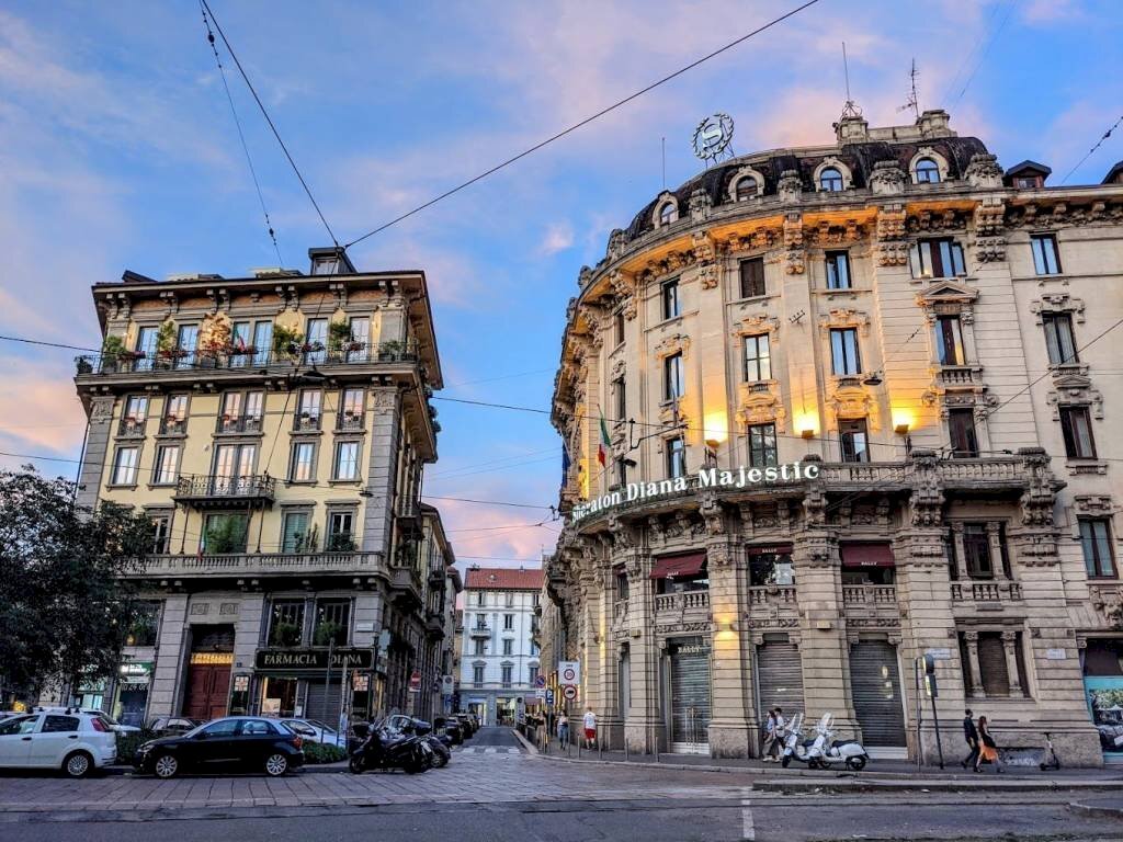Zona - Shop piazza Guglielmo Oberdan, Milano - photo 2