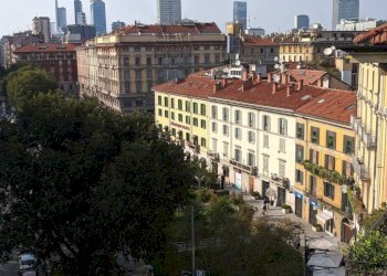 Vista - Shop piazza Guglielmo Oberdan, Milano - photo 3