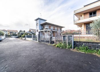 Foto 10 - Magazzino Via Nocilla, Aci Sant'Antonio - foto 10