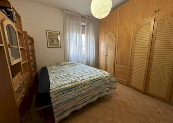 Camera da letto - Three-room apartment via Carlo Collodi, 9, Busto Arsizio - photo 13