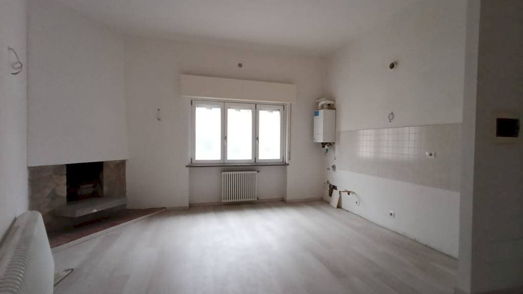 Salone - Trilocale via Raffaello Caverni, Montelupo Fiorentino - foto 3