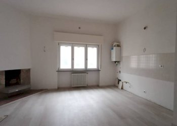 Salone - Trilocale via Raffaello Caverni, Montelupo Fiorentino - foto 3