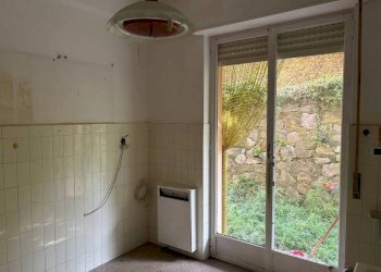 Salone - Bilocale via San Felice, 38A, Genova (zona Molassana) - foto 5