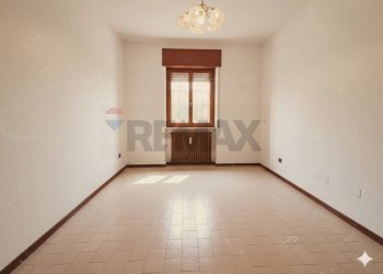 Stanza vuota - Appartamento Via 4 Novembre
 
78, Mezzana - foto 11