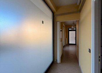 Corridoio - Office via Bartolomeo Ronco, 49/18, Carmagnola - photo 11