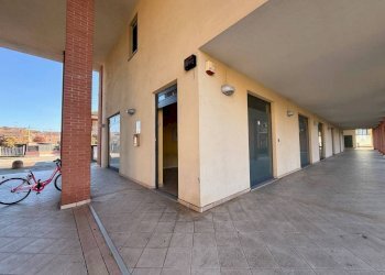 Interno palazzo - Office via Bartolomeo Ronco, 49/18, Carmagnola - photo 14