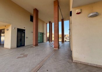 Interno palazzo - Office via Bartolomeo Ronco, 49/18, Carmagnola - photo 16