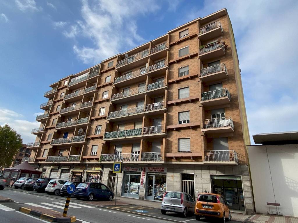 Facciata - Trilocale via Torino, 73, Carmagnola - foto 1