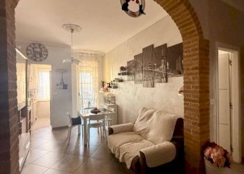 Salone - Trilocale via Torino, 73, Carmagnola - foto 5