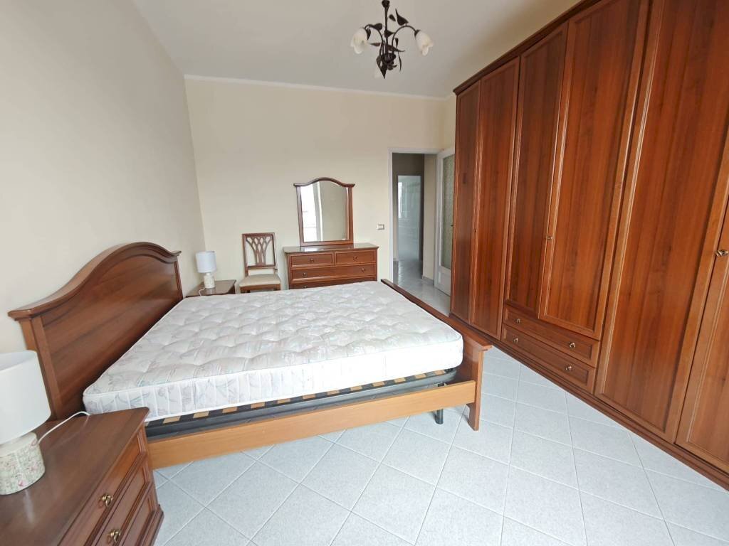 Camera da letto - Bilocale vicolo Gorizia, Asti - foto 3