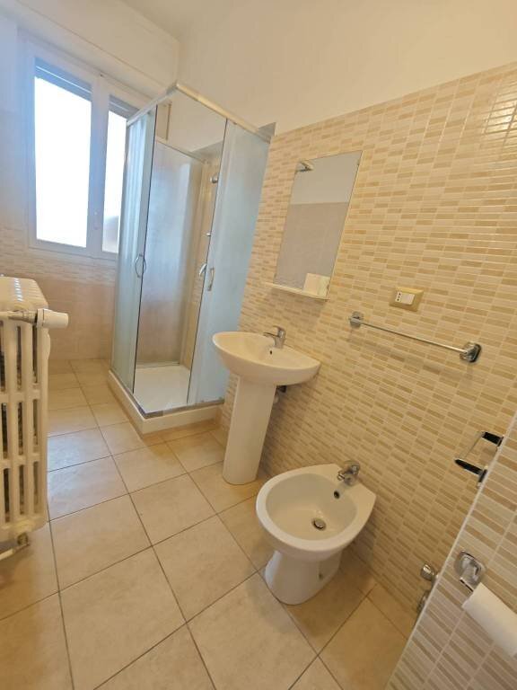 Bagno - Trilocale via Roccavione, Asti - foto 3