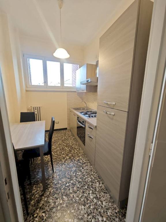 Cucina - Trilocale via Roccavione, Asti - foto 1