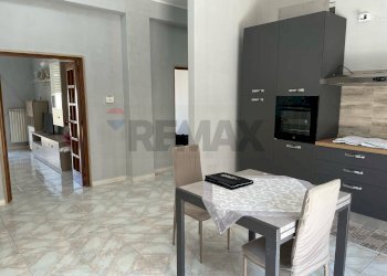 Sala da pranzo - Quadrilocale Via Papa Giovanni XXIII
 
20-22, Trani - foto 8