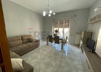 Sala da pranzo - Quadrilocale Via Papa Giovanni XXIII
 
20-22, Trani - foto 12