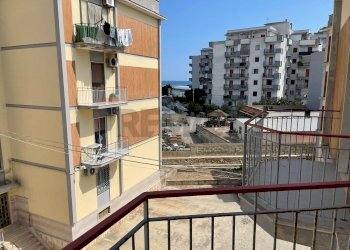 Balcone - Quadrilocale Via Papa Giovanni XXIII
 
20-22, Trani - foto 20
