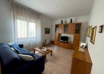 Salone - Bilocale via Piemonte, 11, Bollate - foto 3