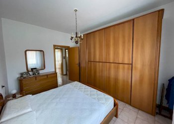 Camera da letto - Bilocale via Piemonte, 11, Bollate - foto 11