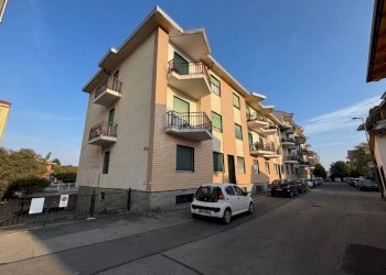 Facciata - Trilocale via Montebello, 41, Pinerolo - foto 22