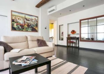 soggiorno - Bed & Breakfast via Bomcompagni, 25, Roma (neighborhood Centro Storico) - photo 2