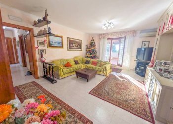 Salone - Quadrilocale via di Dragoncello, Roma - foto 6